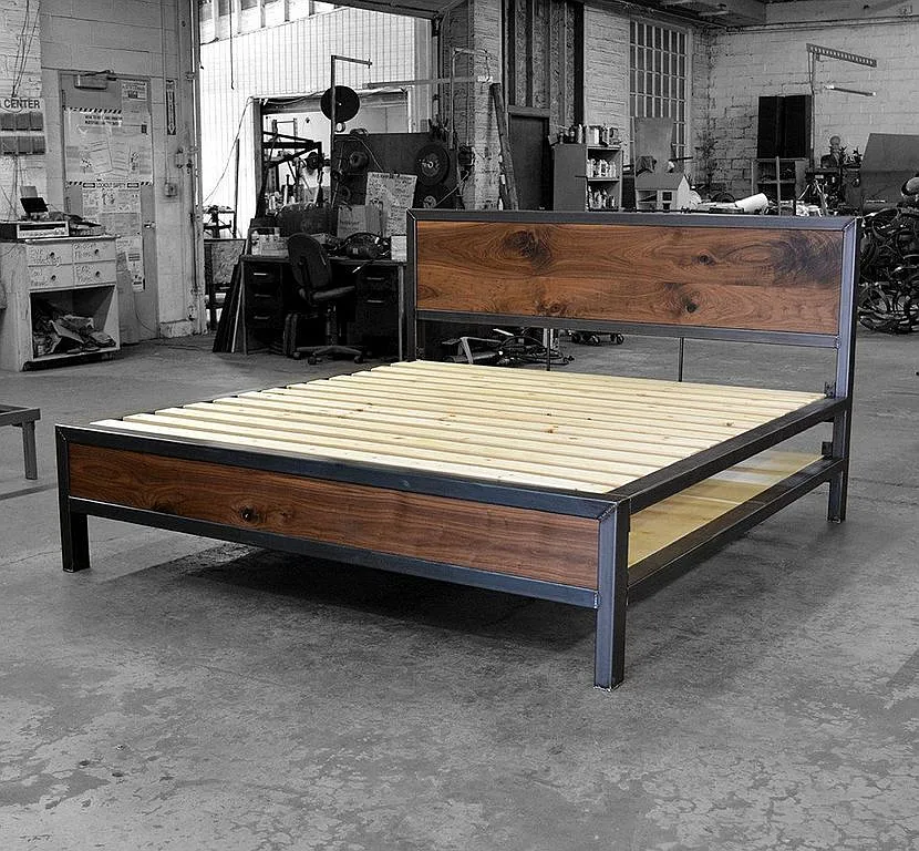 Кровать в стиле лофт фото из металла