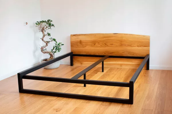 Кровать в стиле лофт из натурального дерева и металла - комфорт и надежность для вашего сна