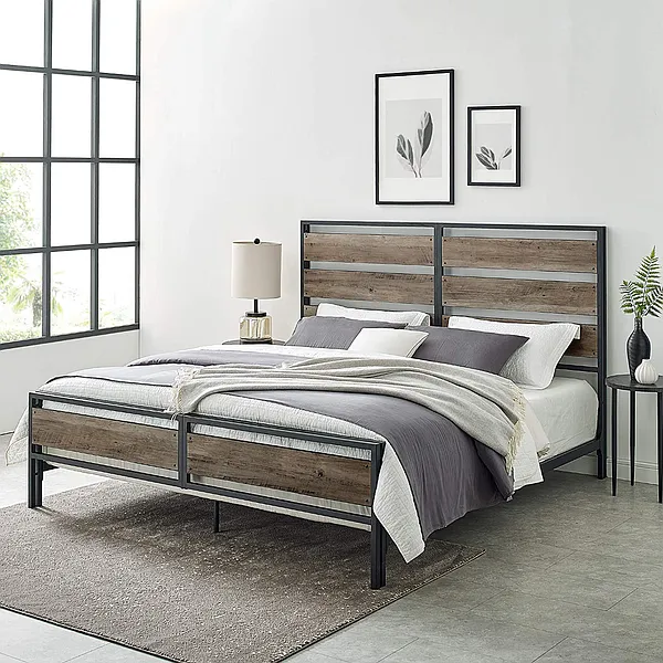 Комфортный сон в стиле лофт: кровать из натурального дерева и металла