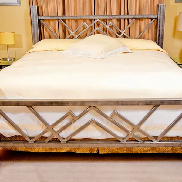 Лофт кровать: современный стиль и качество из натурального дерева и металла